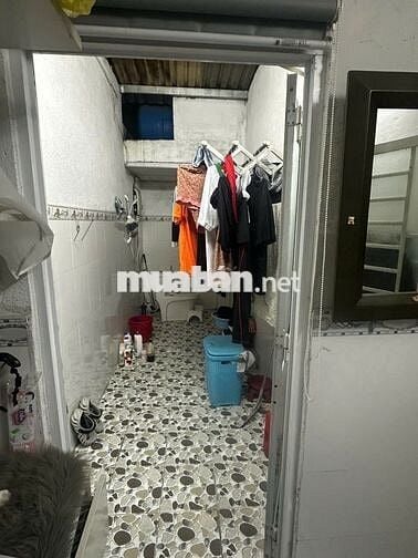 Cần bán nhà vĩnh lộc B, gần chợ và trường học. có thương lượng.