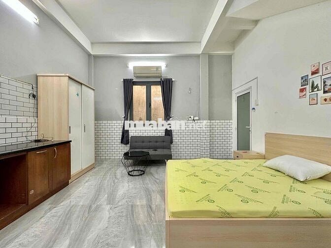 CHO THUÊ CHDV 30M2 FREE 2 XE QUẬN TRUNG TÂM TIỆN DI CHUYỂN, FULL NT.
