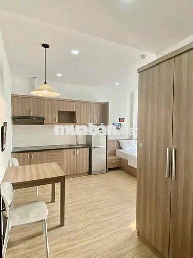 ✨ Thuê Ngay Căn Hộ 40m2 Ban Công, Ngay Ngã Tư Hàng Xanh, Sát Quận 1 ✨