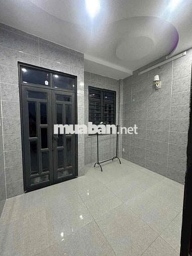 cho thuê nhà 80/ đs 5 p17 ( 3,8x11) 2 lầu , 4pn , 3wc nhà mới sậch sẽ