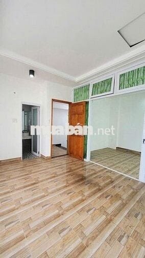 cho thuê nhà mới Phan Đăng Lưu 6x7m, 3 lầu 4pn rộng , giá 18 triệu
