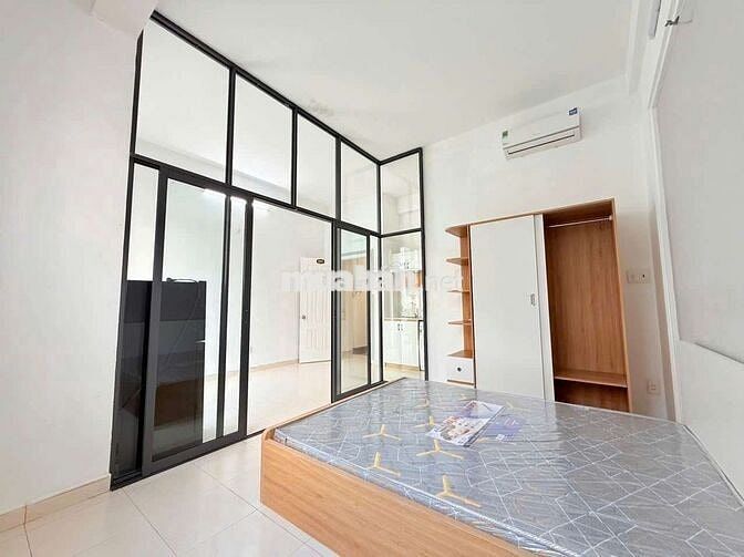 CĂN HỘ 1PN BANCOL FULL NT Ở NHÀ GA T3 - SÂN BAY - CV HOÀNG VĂN THỤ
