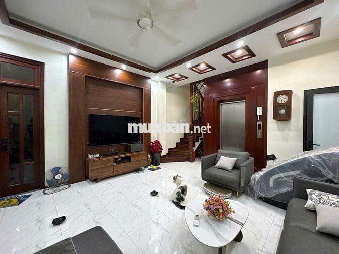 Hiếm Tây Sơn, Nhà đẹp, thang máy,10m ra phố, 45m 6 Tầng, chỉ 15,4 tỷ