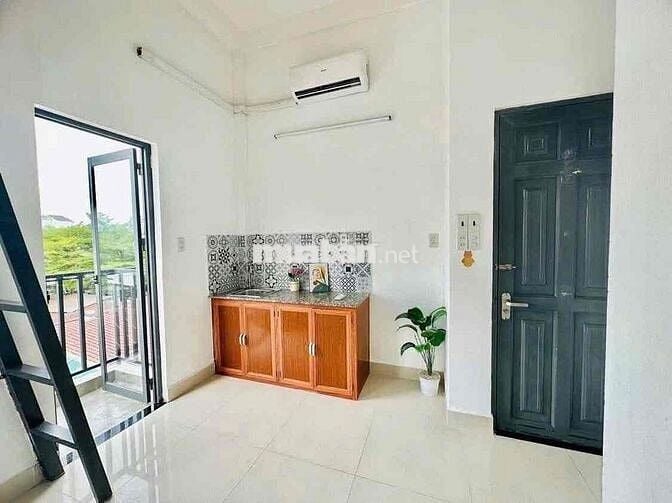CHDV Full NT Ban Công Cửa Sổ Thoáng_Ngã 4 7 Hiền_Lý Thường Kiệt_CMT8🏘