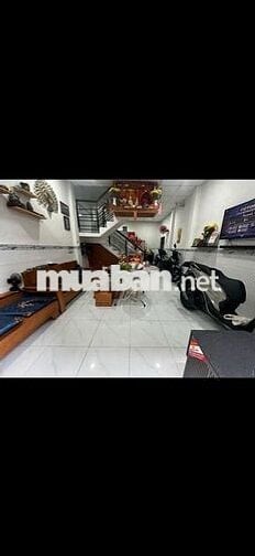 Cần bán nhà vĩnh lộc B, gần chợ và trường học. có thương lượng.