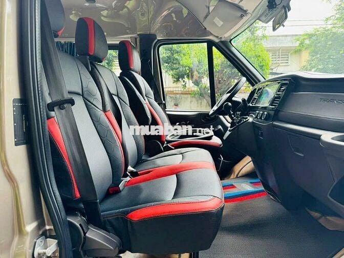 FORD TRANSIT 2023 LIMITED_XE LƯỚT ĐI RẤT KỸ