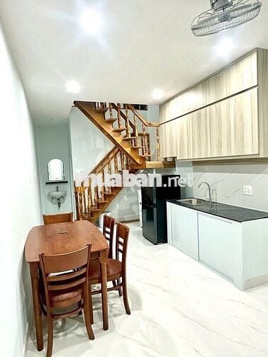 Nhà Nguyên Căn Full Nội Thất Đường Đoàn Văn Bơ - 1PN 1WC - 3x8m