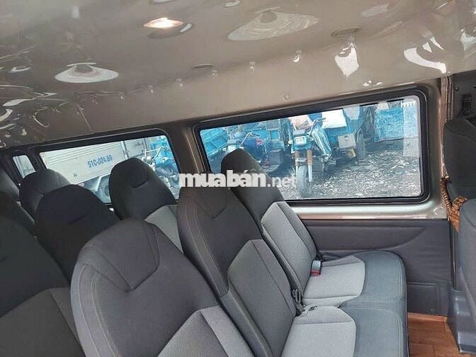 FORD TRANSIT 2023 XE CHỞ NHÂN VIÊN, ĐI RẤT KỸ