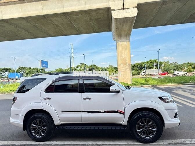 Fortuner 2016 2.7V TRD 4x2 -Xe đẹp -Giá còn giảm