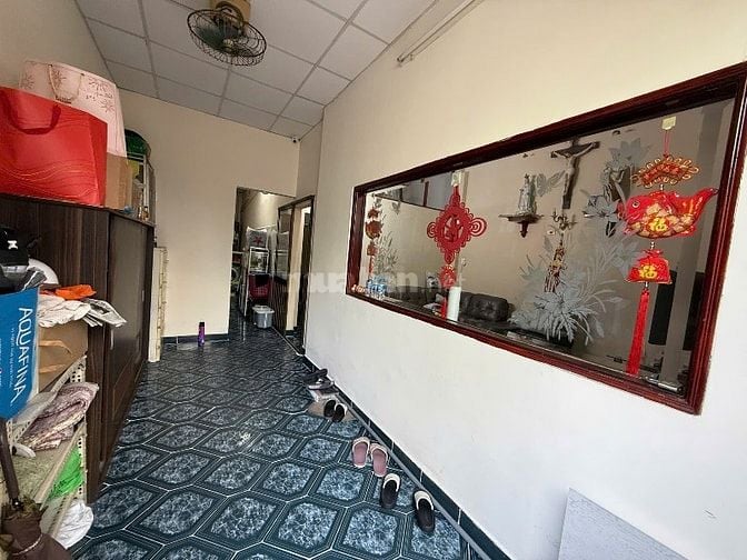 Bán nhà Góc 2 mặt hẻm xe hơi 423 Lạc Long Quân, 6x12m. 4 tầng. 8,1tỷ
