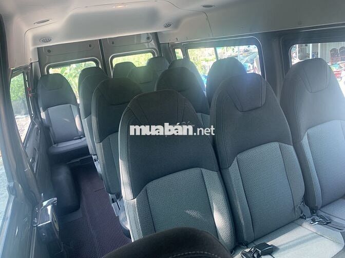 FORD TRANSIT 2023 XE CHỞ NHÂN VIÊN, ĐI RẤT KỸ