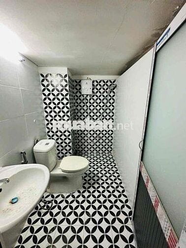 Cho thuê căn hộ Duplex cửa sổ MỚI Q4 gần ĐH Luật, ĐH Nguyễn Tất Thành