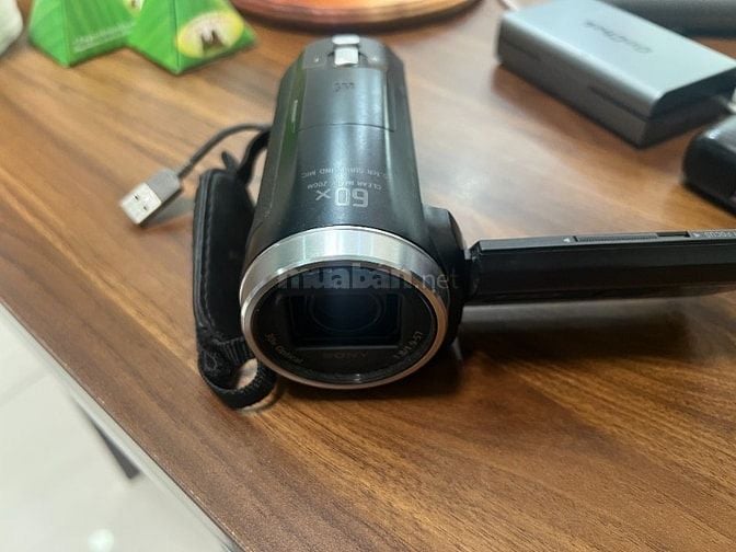 Máy quay Sony Handycam HDR-PJ675 tặng thẻ nhớ 64GB
