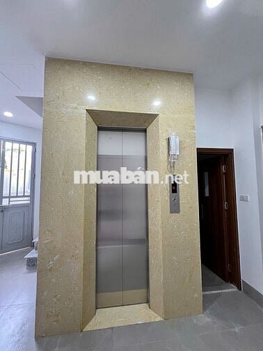Nhà mặt đường Bưởi, 82mx6 tầng, mặt tiền 8m