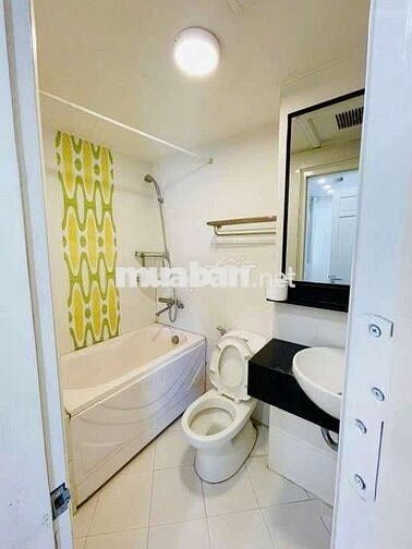 Cho thuê căn 3 ngủ 115m2 chung cư số 6 Đường Đội Nhân giá 16tr/ tháng