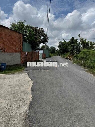 Căn nhà phố rẻ nhất tại trung tâm Tân Phước khánh Tân Uyên Bình Dương