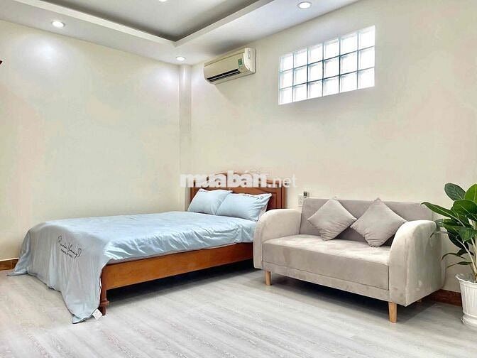 CHO THUÊ CHDV CAO CẤP NẰM NGAY MẶT TIỀN ĐƯỜNG NGUYỄN CỬU VÂN