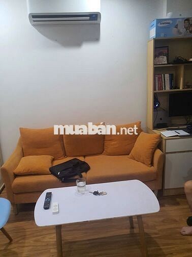 Cho thuê căn hộ Studio full đồ tại VinSmart view bể bơi giá 7tr/th