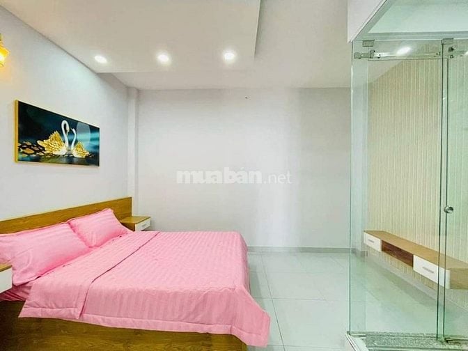 Vỡ nợ Bán nhà đẹp như tiên hẻm xe hơi đường Ni Sư Huỳnh Liên, Phường 1