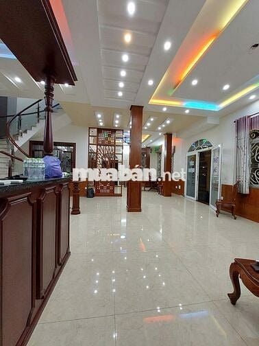CHO THUÊ BIỆT THỰ CĂN GÓC 2 MẶT TIỀN BÌNH TÂN