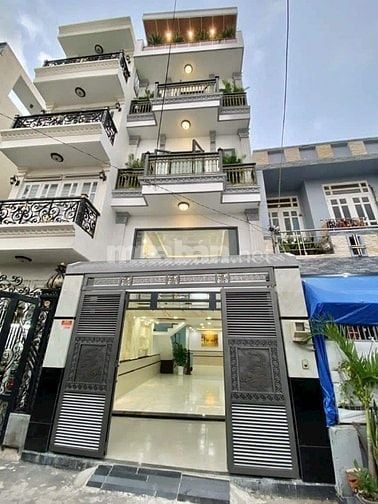 Vỡ nợ Bán nhà đẹp như tiên hẻm xe hơi đường Ni Sư Huỳnh Liên, Phường 1