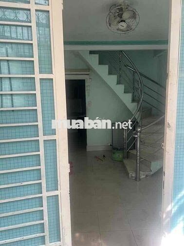 Nhỉnh 4 tỷ  Nhà Gần Cầu Chữ Y - Chợ Rạch Ông