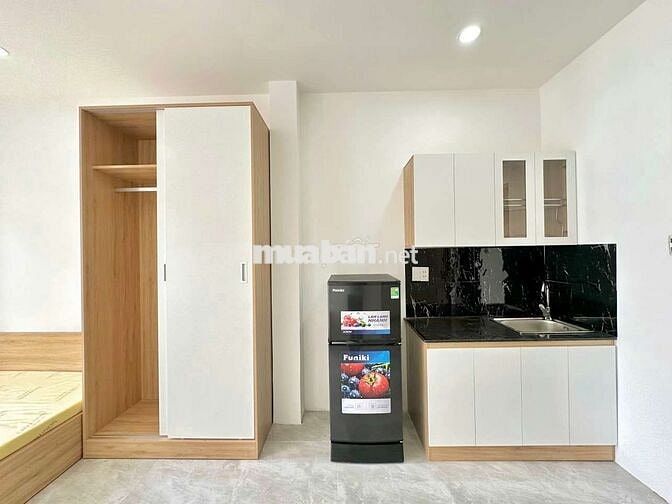 Căn Hộ Stu Mới 100% Ban Công Full NT Tòa Nhà Thang Máy Hẻm Rộng
