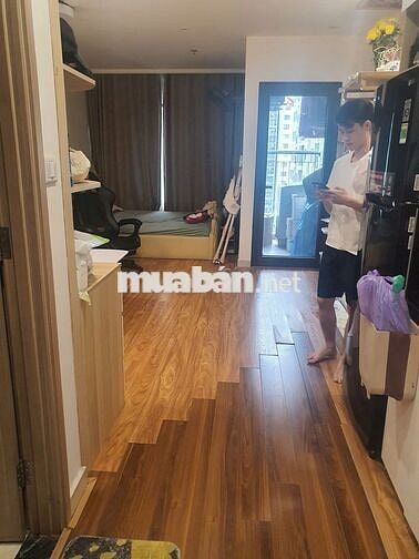 Cho thuê căn hộ Studio full đồ tại VinSmart view bể bơi giá 7tr/th