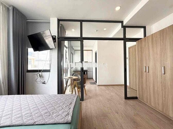 căn 1 phòng ngủ ngay trần văn khê, 40m2 có ban công full nội thất