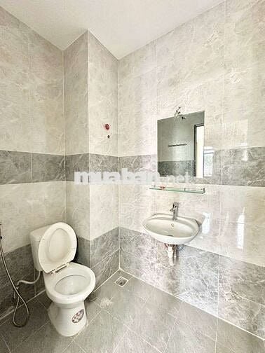 Căn Hộ Stu Mới 100% Ban Công Full NT Tòa Nhà Thang Máy Hẻm Rộng