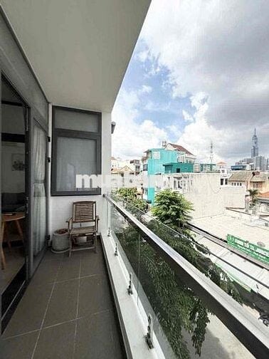 căn 1 phòng ngủ ngay trần văn khê, 40m2 có ban công full nội thất