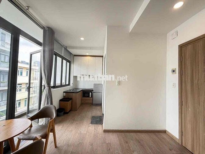 căn 1 phòng ngủ ngay trần văn khê, 40m2 có ban công full nội thất