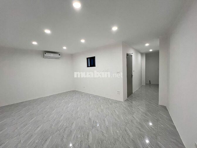 Nhà mặt đường Bưởi, 82mx6 tầng, mặt tiền 8m
