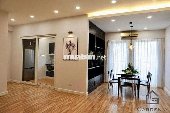 Cho thuê căn 3 ngủ 115m2 chung cư số 6 Đường Đội Nhân giá 16tr/ tháng