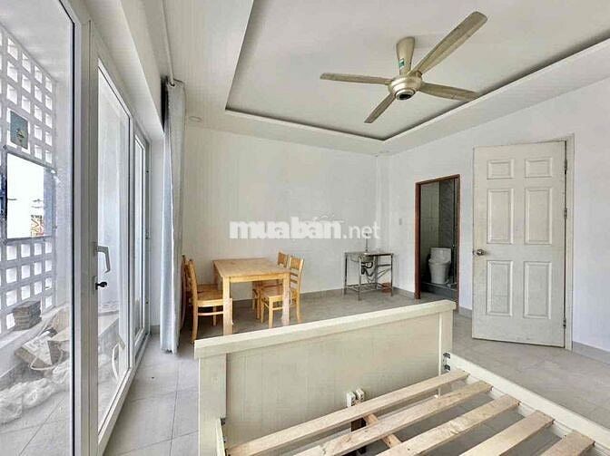 STUDIO có bancol gần HUB, UTE, XLHN, Metro Thủ Đức