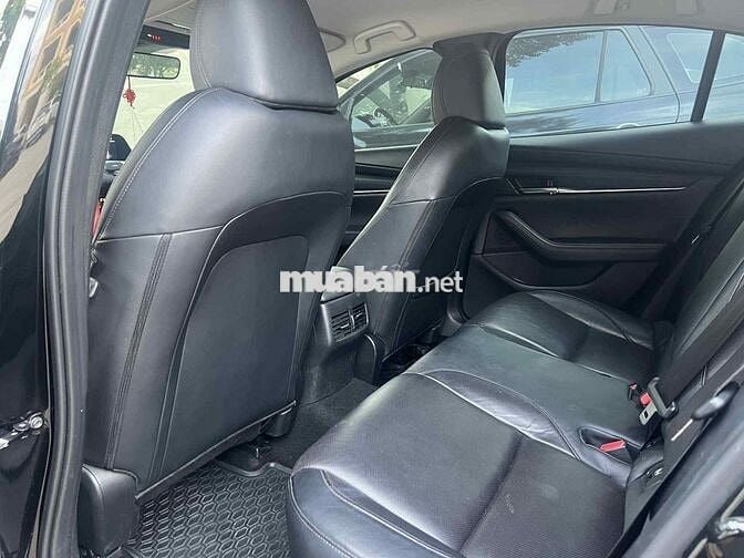 Mazda 3 2022 1.5L Luxury - 68000 km