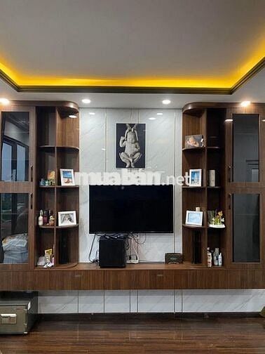 Nhà đẹp 4 tầng, tặng full NỘI THẤT, hẻm xe hơi Huỳnh Tấn Phát,  Quận 7