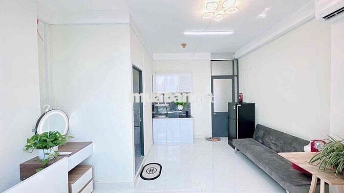 🍭Căn Hộ Full Nội Thất - Cửa Sổ Toàn Cảnh - Mặt Tiền Đường Rộng Rãi
