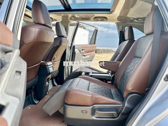 Toyota Innova Cross 2023 HEV - 34200 km