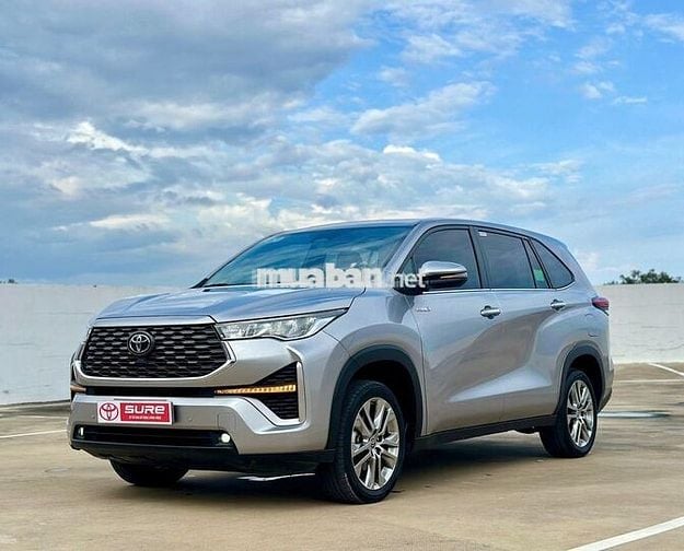 Toyota Innova Cross 2023 HEV - 34200 km