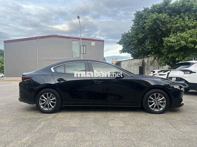 Mazda 3 2022 1.5L Luxury - 68000 km