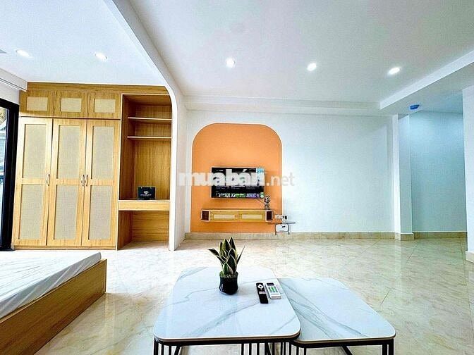 CCMN PHỐ KHƯƠNG TRUNG. 1N1K 40M2. BAN CÔNG. THANG MÁY. GIÁ 8TR