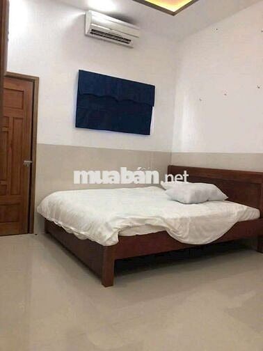 Cho thuê nhà mặt tiền Đông Hải gần bãi tắm Non Nước, khu FPT