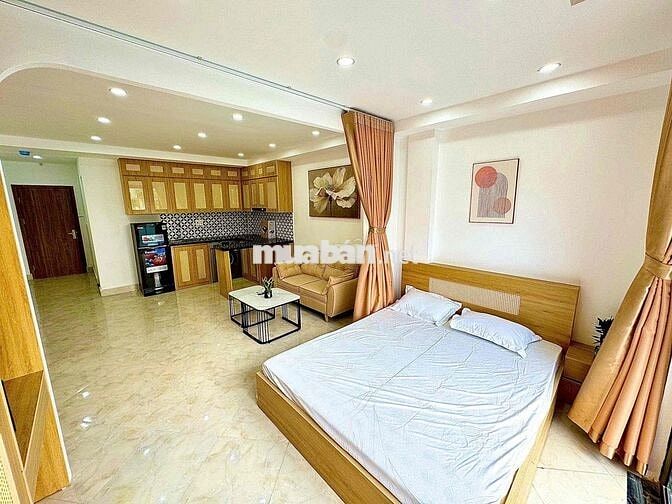 CCMN PHỐ KHƯƠNG TRUNG. 1N1K 40M2. BAN CÔNG. THANG MÁY. GIÁ 8TR