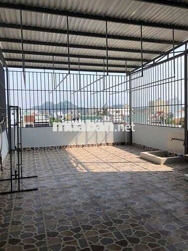 Cho thuê nhà mặt tiền Đông Hải gần bãi tắm Non Nước, khu FPT