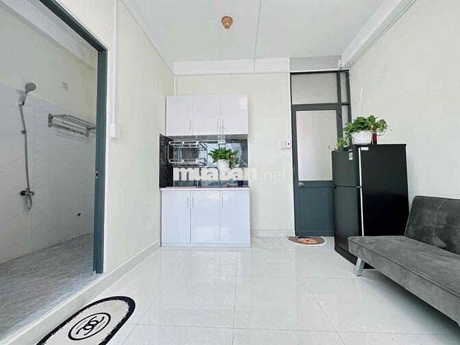 🍭Căn Hộ Full Nội Thất - Cửa Sổ Toàn Cảnh - Mặt Tiền Đường Rộng Rãi