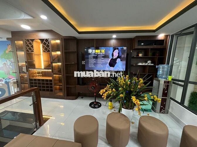 Nhà đẹp 4 tầng, tặng full NỘI THẤT, hẻm xe hơi Huỳnh Tấn Phát,  Quận 7