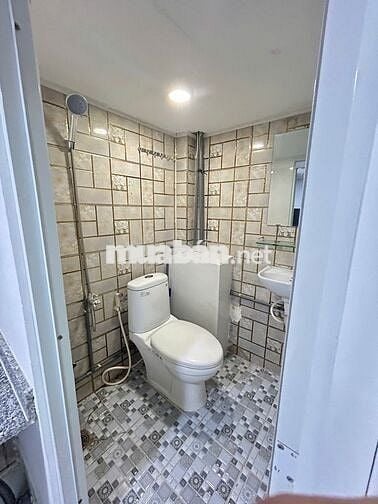 Phòng duplex 32m² – gần chợ Hoàng Hoa Thám, ngay trục Cộng Hòa