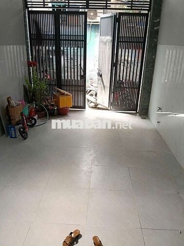 Cho thuê nhà đg.lạc long quân.p8.tân bình.
