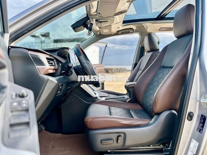 Toyota Innova Cross 2023 HEV - 34200 km